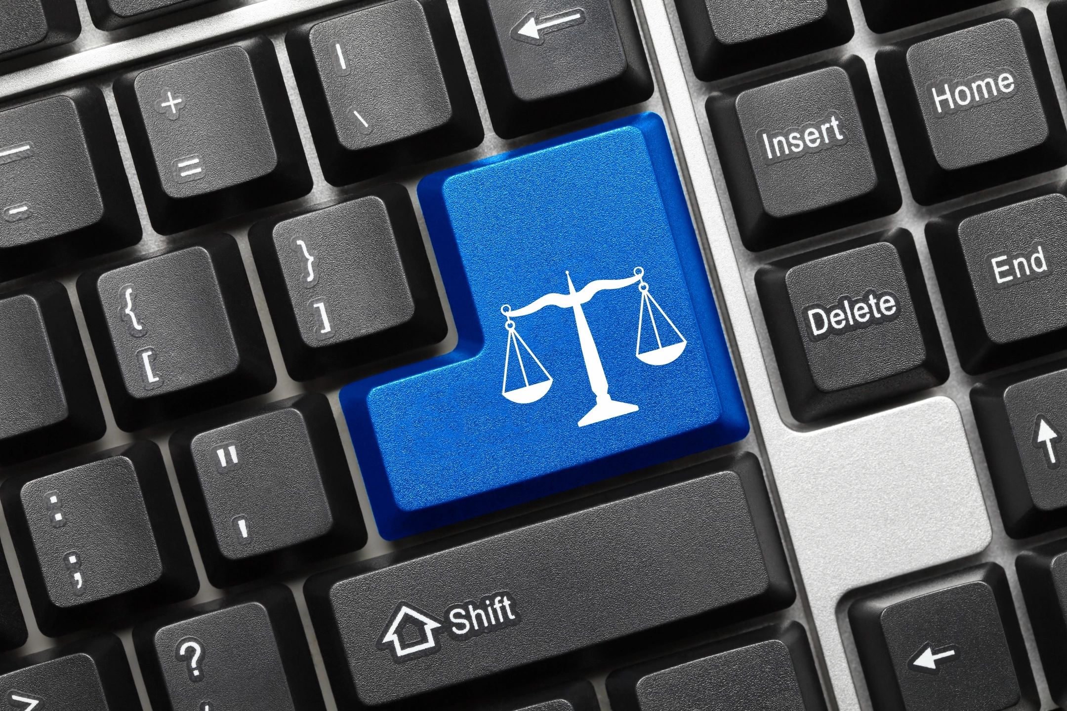 Enhance User Experience while complying with GDPR: A comprehensive approach for UX Designers
